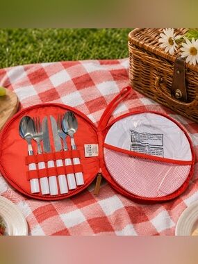 Travel picnic set NWT
